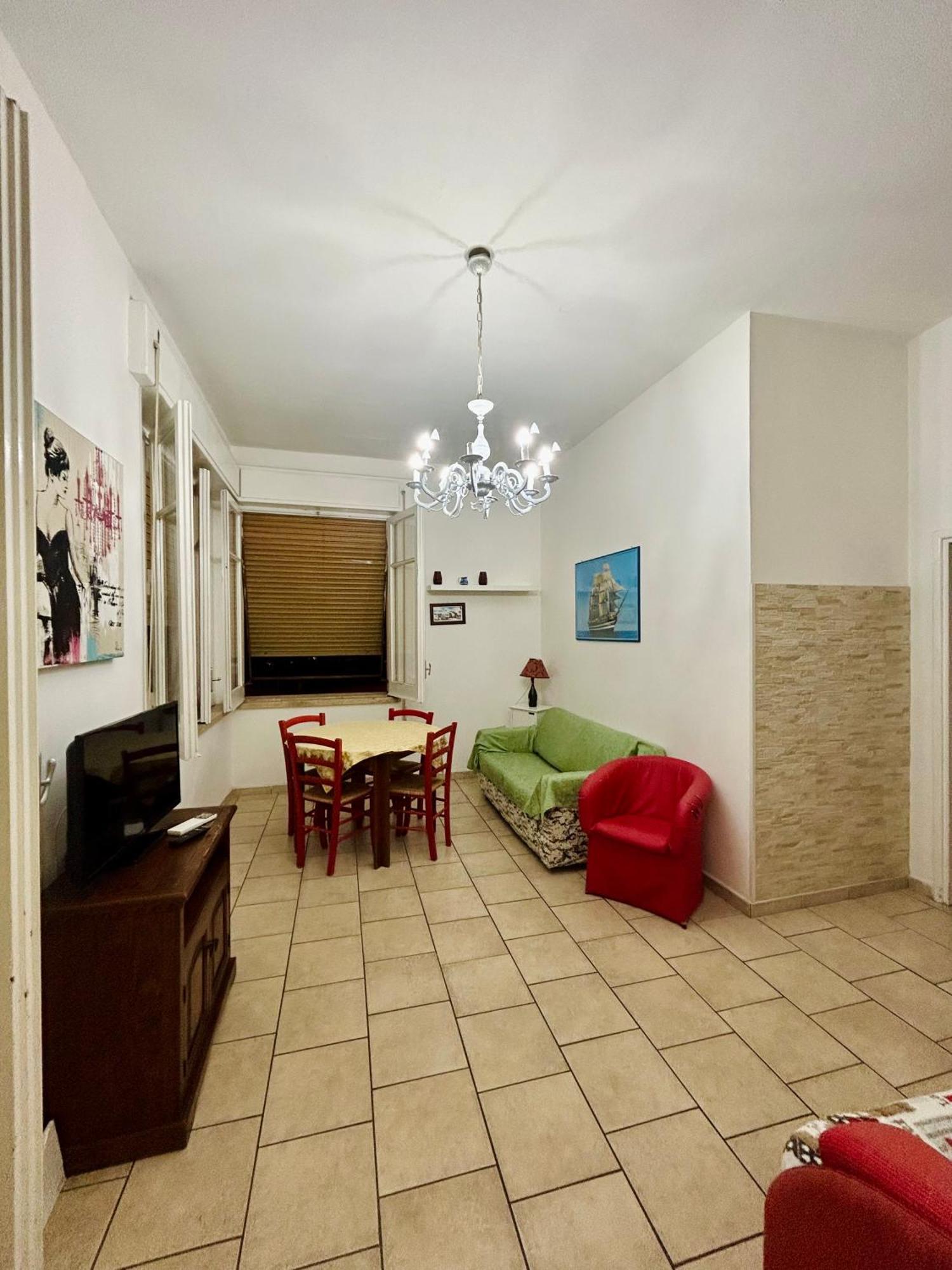 Holiday House Maurizio Formia Exterior foto